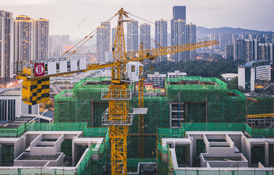 城市天際線的締造者 航拍視角下的建筑工地與施工服務(wù)